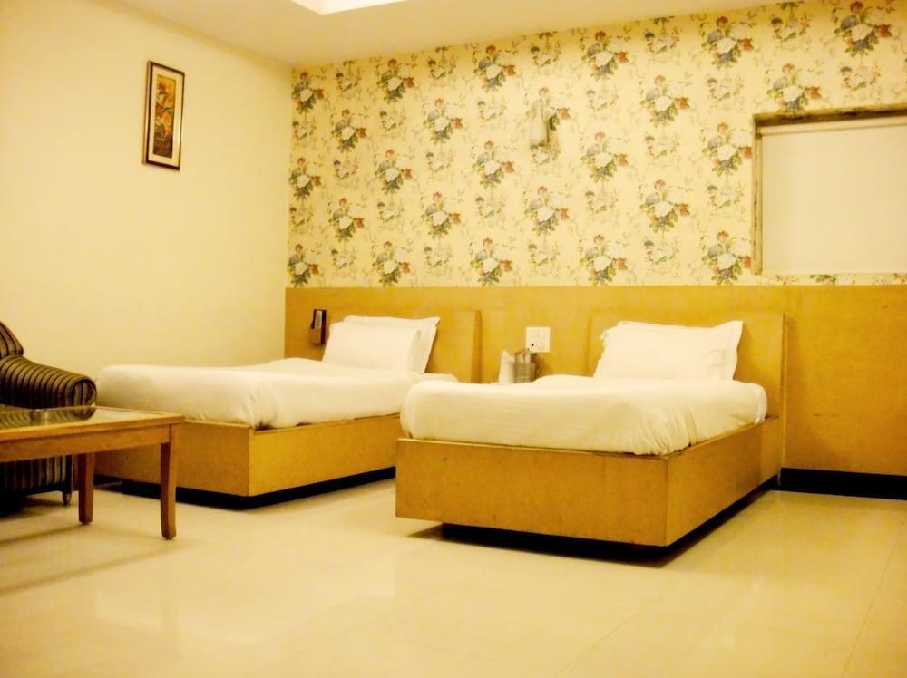 Hotel Pr Residency Amritsar Eksteriør billede