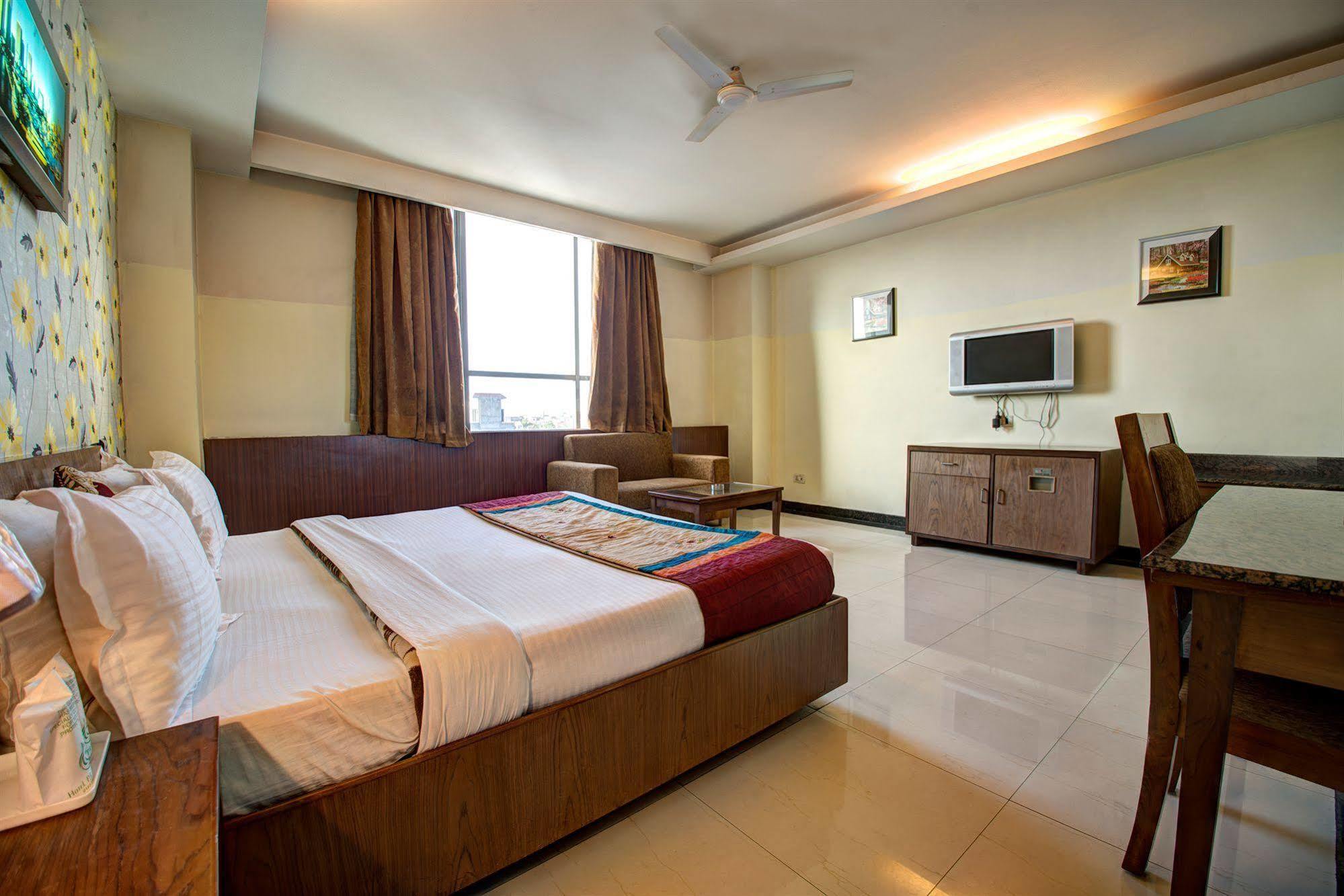 Hotel Pr Residency Amritsar Eksteriør billede