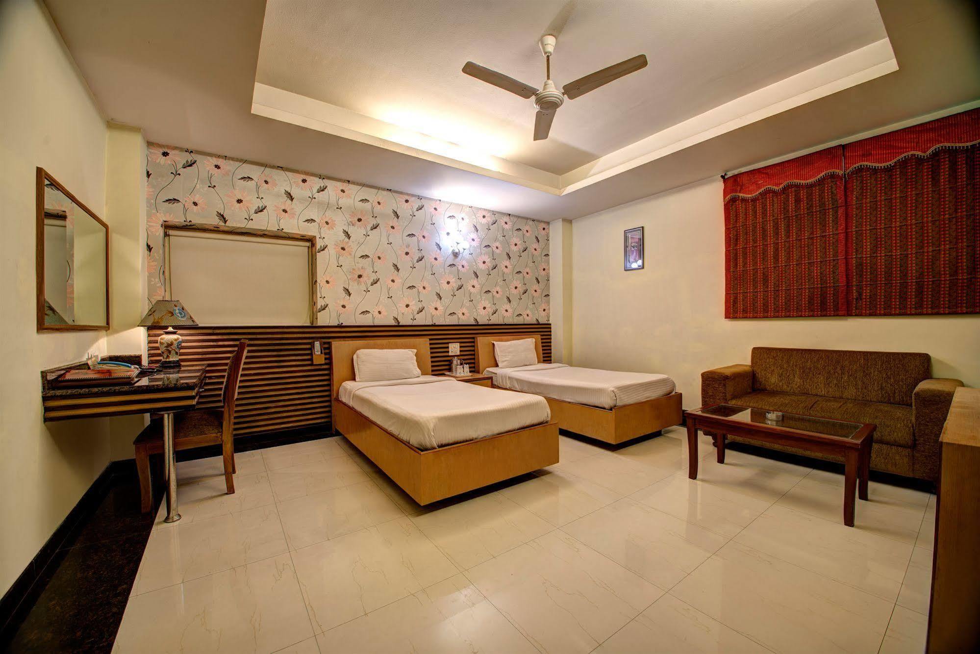 Hotel Pr Residency Amritsar Eksteriør billede